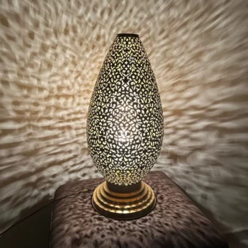 Stylish Brass standing Lamp – Moroccan Craftsmanship – Perfect for Creating Warm Ambiances - Image 4