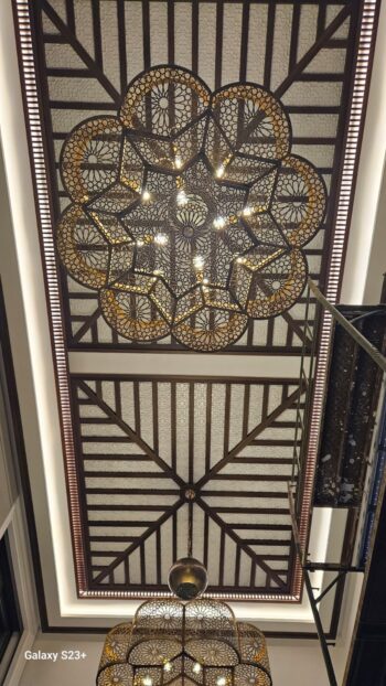Luxurious Brass Chandelier In the shape of a flower – Moroccan Craftsmanship with Pre-Wired Assembly and Bulb – Stylish Indoor Illumination and Outdoor - Image 6
